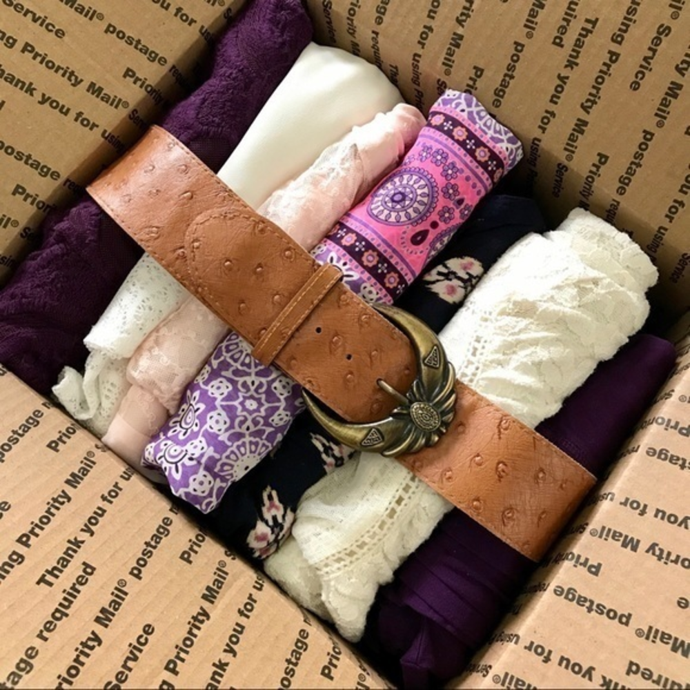Bundle (8 items) Purple Passion Lace boho box‎